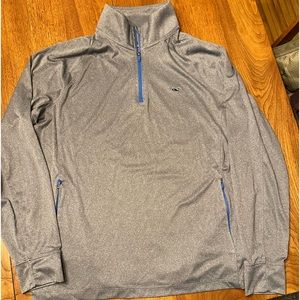 Men’s extra large Vineyard Vines quarter zip pull over